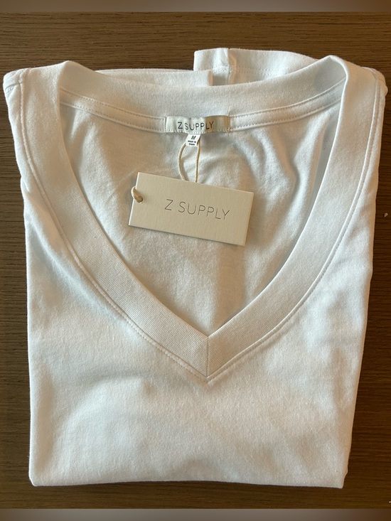 Z Supply Tops - Z Supply Winnie White V-Neck Tee